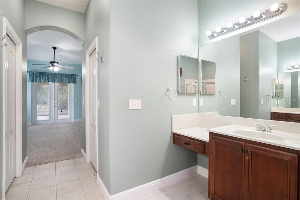 9916 CLEGHORN DRIVE San Antonio, FL 33576