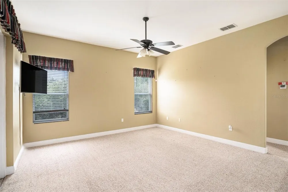 9916 CLEGHORN DRIVE San Antonio, FL 33576