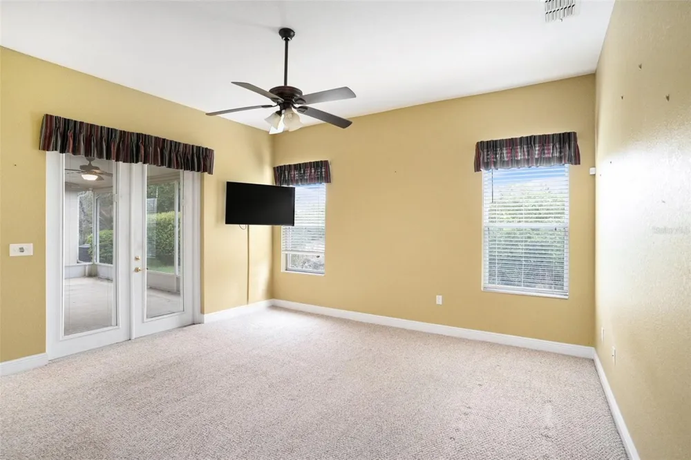 9916 CLEGHORN DRIVE San Antonio, FL 33576
