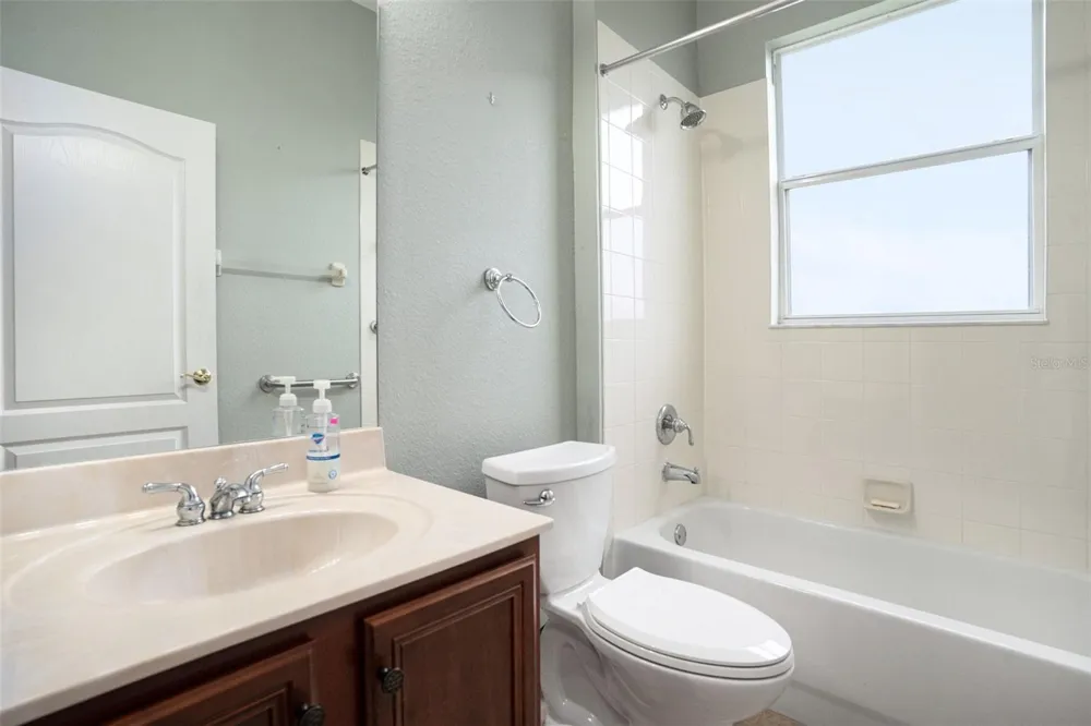 9916 CLEGHORN DRIVE San Antonio, FL 33576