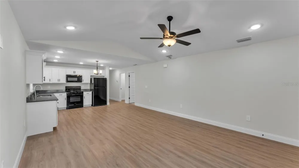 1246 DOROTHY STREET Lakeland, FL 33815
