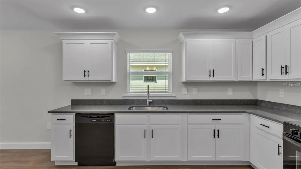 1246 DOROTHY STREET Lakeland, FL 33815
