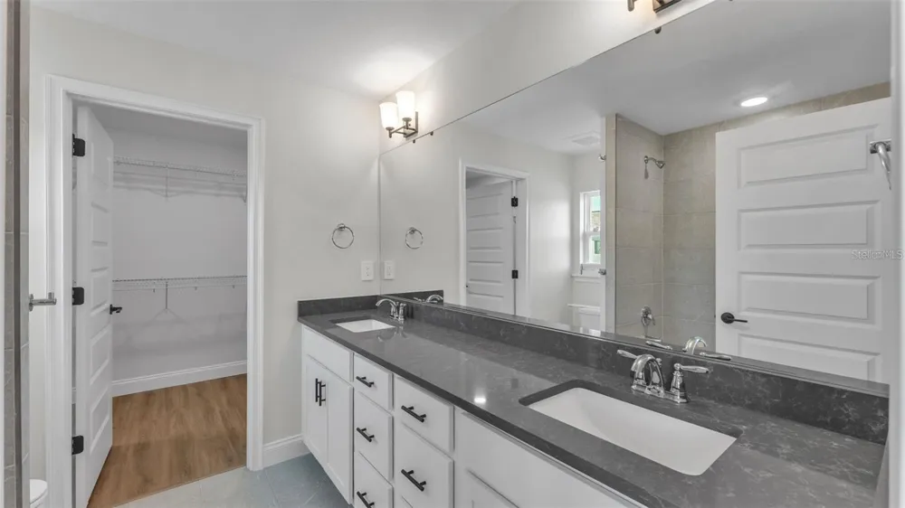 1246 DOROTHY STREET Lakeland, FL 33815