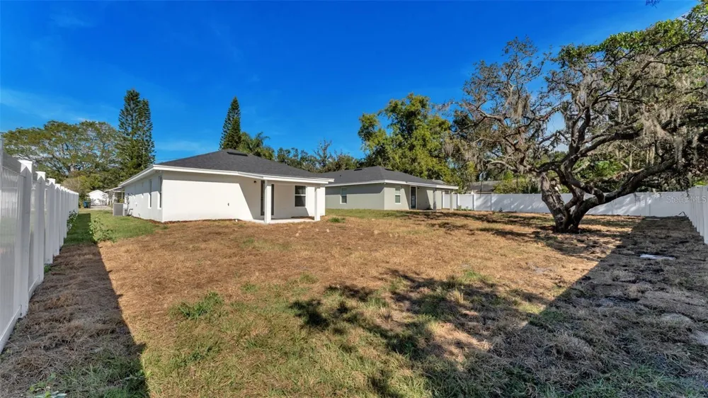 1246 DOROTHY STREET Lakeland, FL 33815