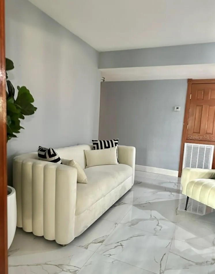 821 THALIA DRIVE Orlando, FL 32807