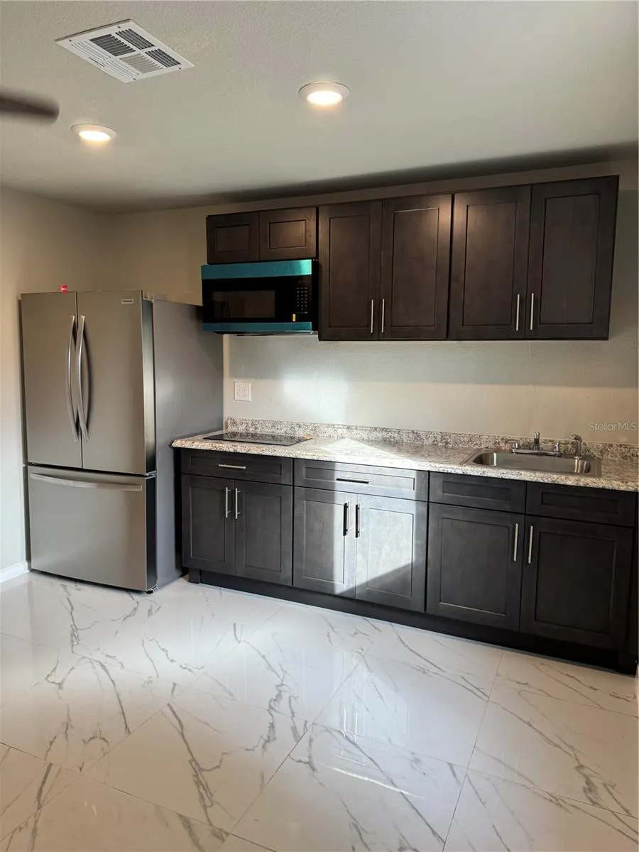 821 THALIA DRIVE Orlando, FL 32807