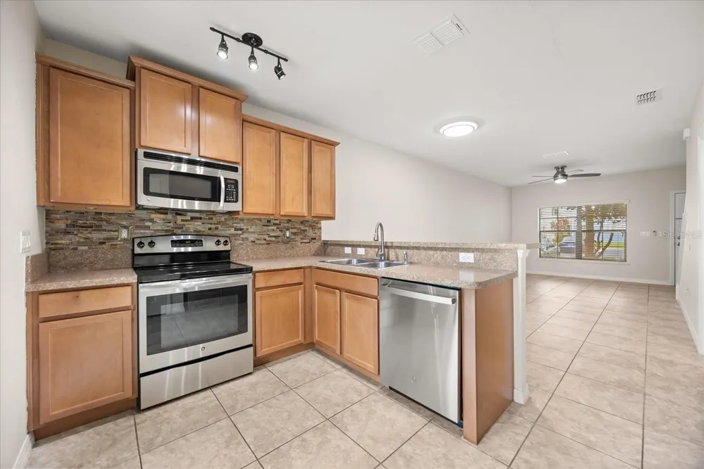 1121 TRILLIUM PARK LANE Sanford, FL 32773