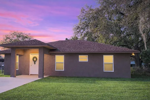 1662 NW 7TH STREET