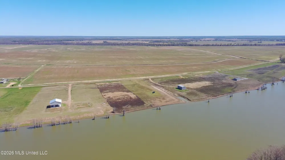 00 Deerfield Road Yazoo City, MS 39194