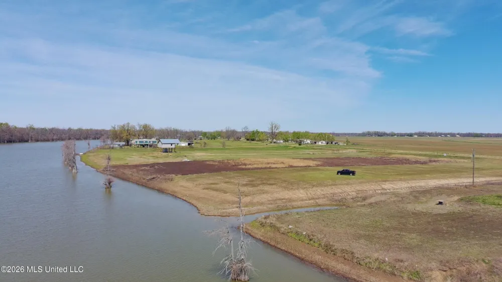 00 Deerfield Road Yazoo City, MS 39194