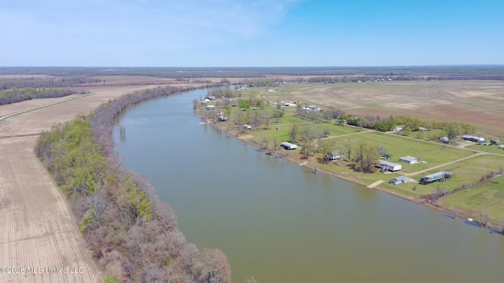 00 Deerfield Road Yazoo City, MS 39194