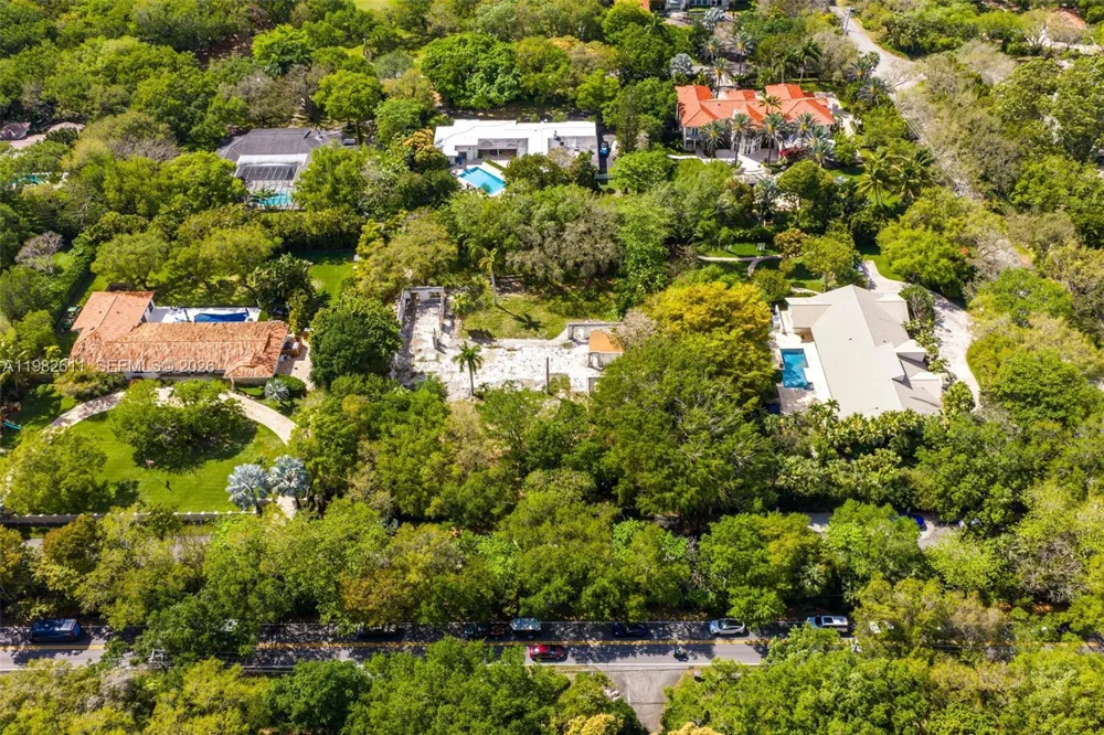 10550 Old Cutler Rd Coral Gables, FL 33156