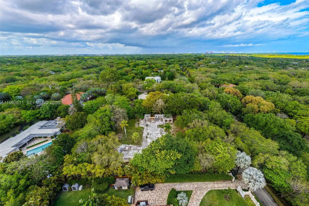 10550 Old Cutler Rd Coral Gables, FL 33156