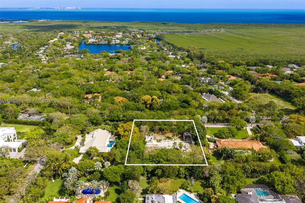10550 Old Cutler Rd Coral Gables, FL 33156