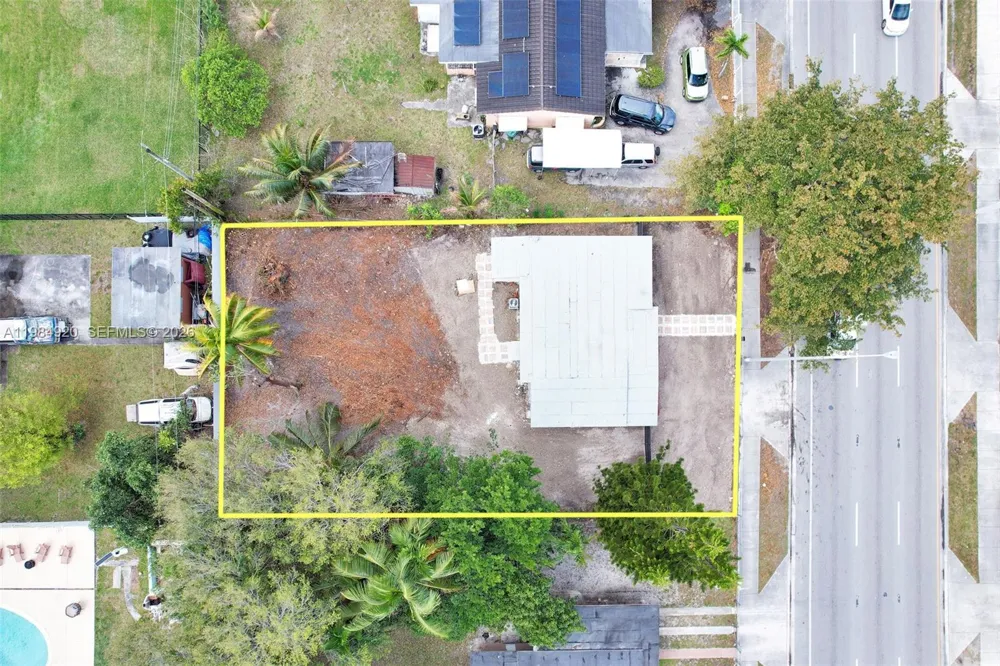 1830 NW 135th St Miami, FL 33167