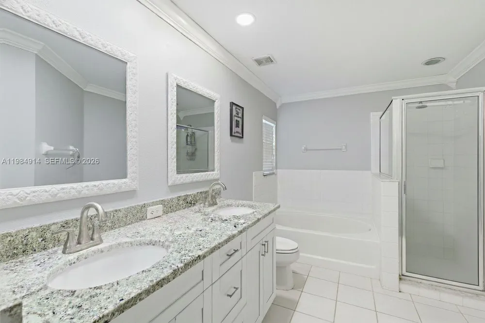 12502 LAKE VISTA DR Tampa, FL 33534