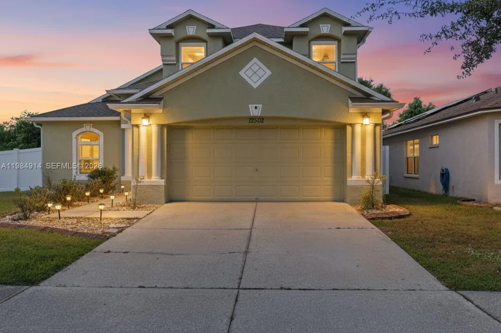 12502 LAKE VISTA DR Tampa, FL 33534