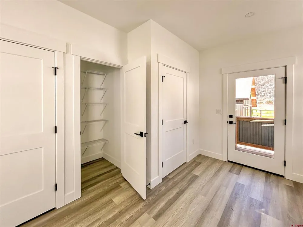 655 W 5th Street #B Silverton, CO 81433