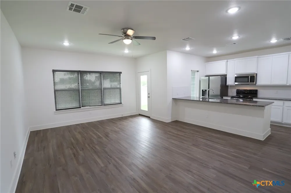 1838 Royal Loop Belton, TX 76513