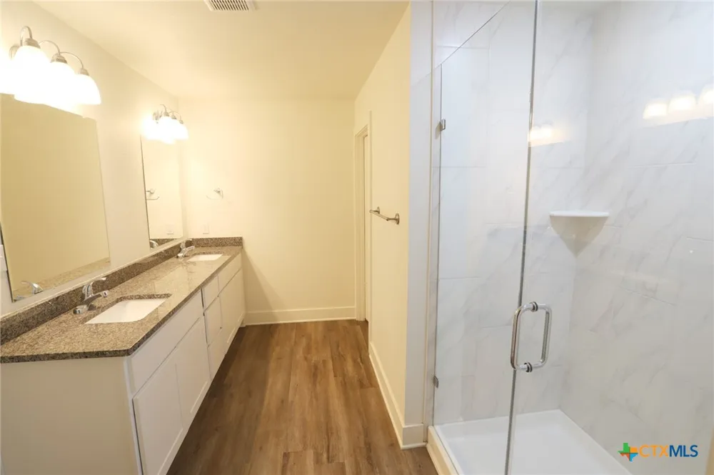 1838 Royal Loop Belton, TX 76513