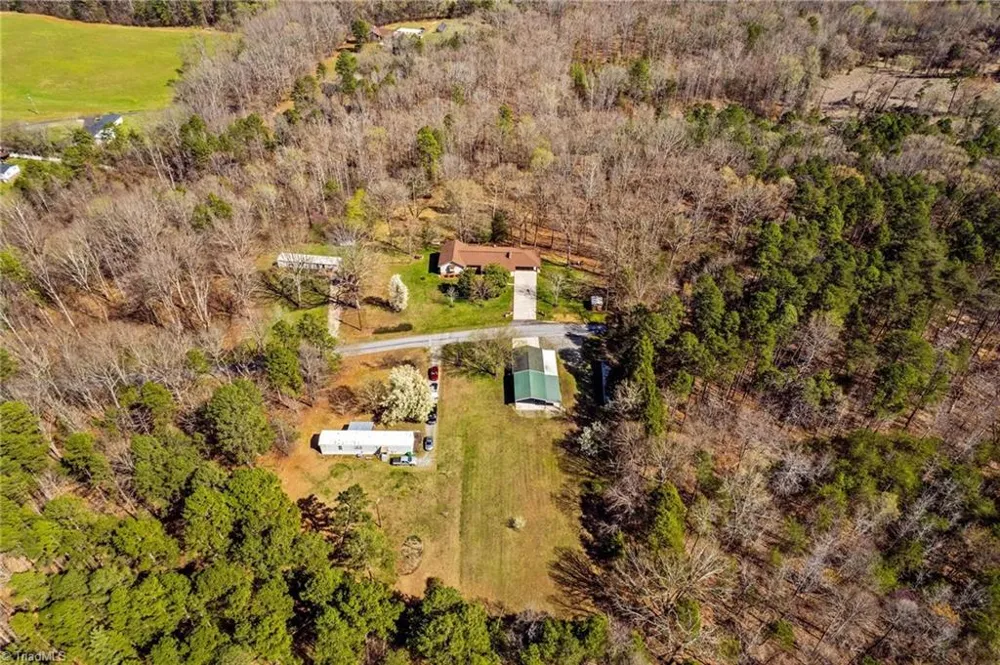 5075 Lakeview Drive Salisbury, NC 28147