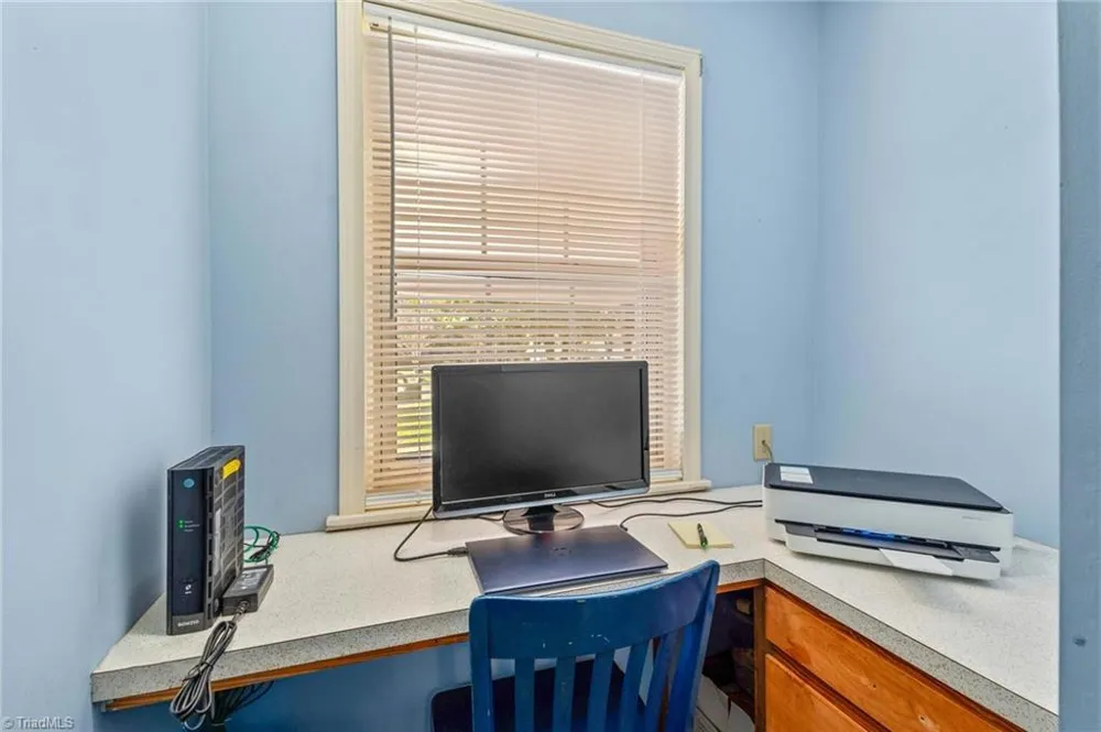 5075 Lakeview Drive Salisbury, NC 28147