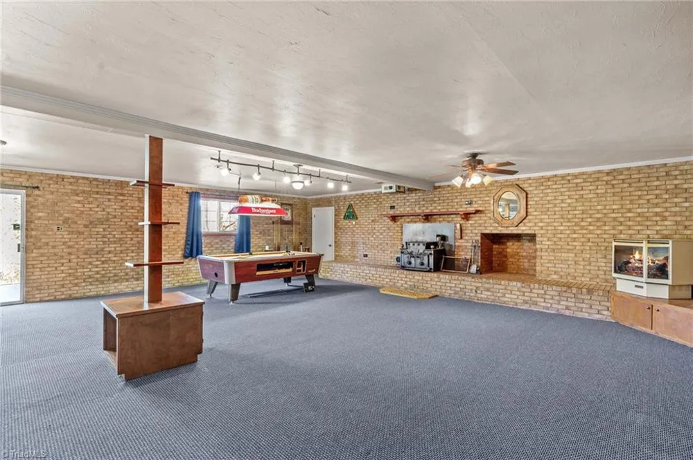 5075 Lakeview Drive Salisbury, NC 28147