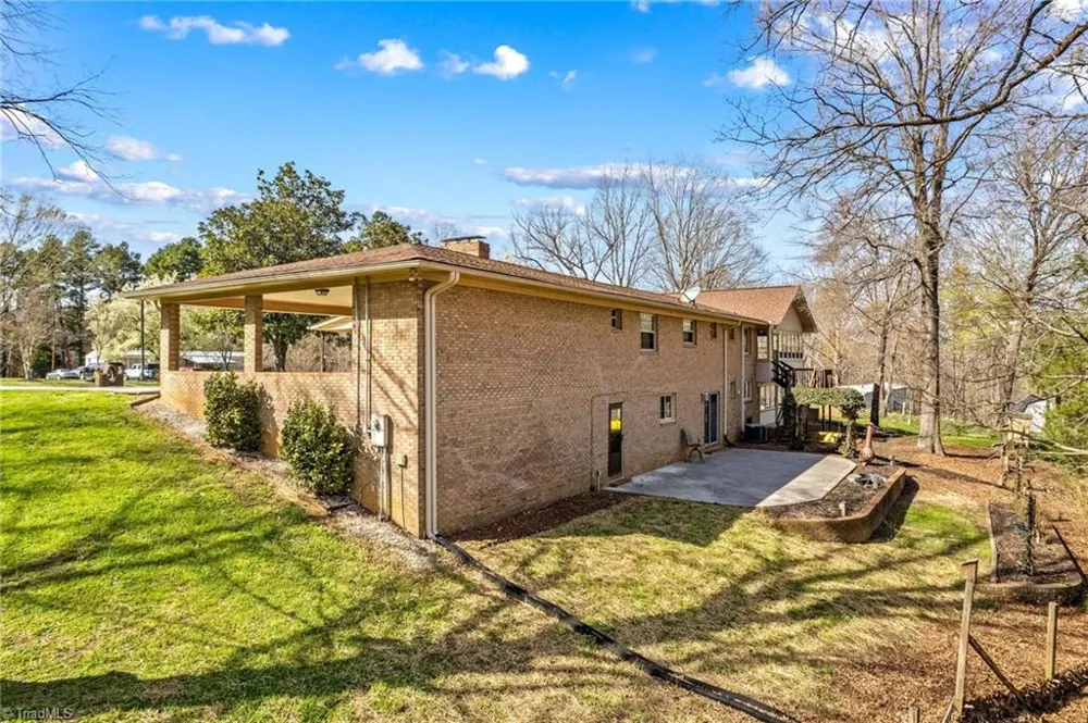 5075 Lakeview Drive Salisbury, NC 28147