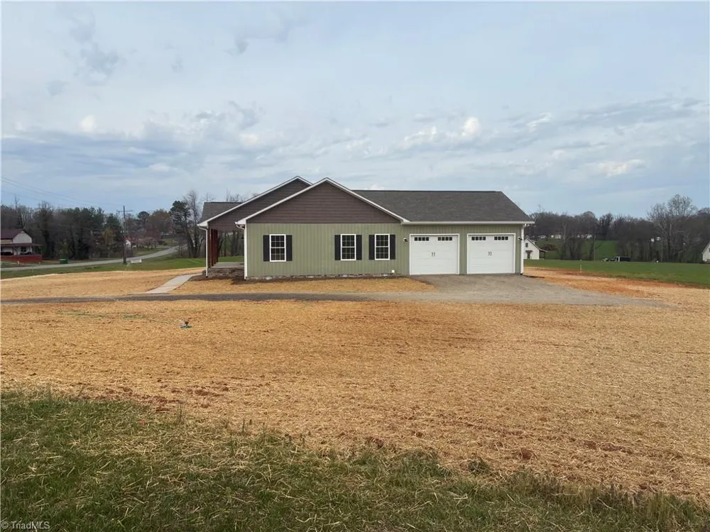 621 W Atkins Street Dobson, NC 27017