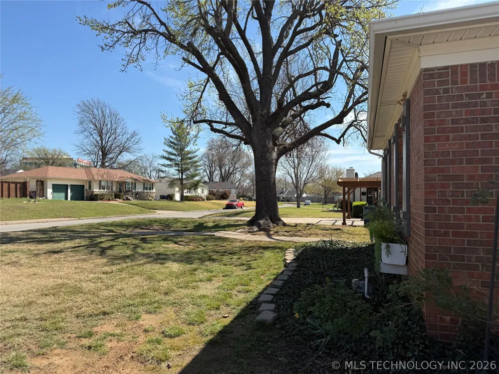 2358 S Delaware Court Tulsa, OK 74114