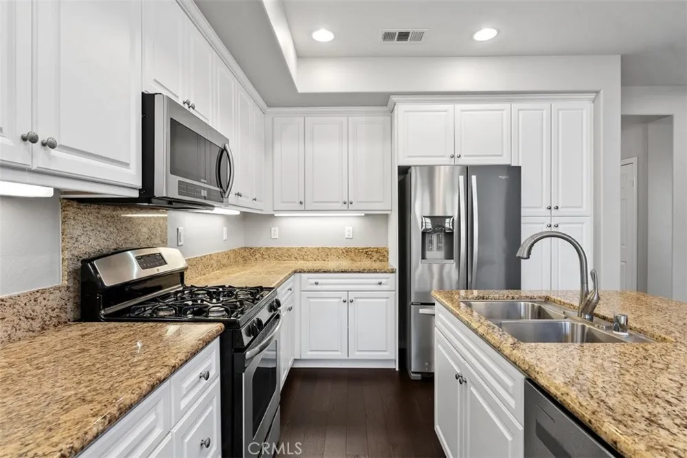 117 Silverado Irvine, CA 92618