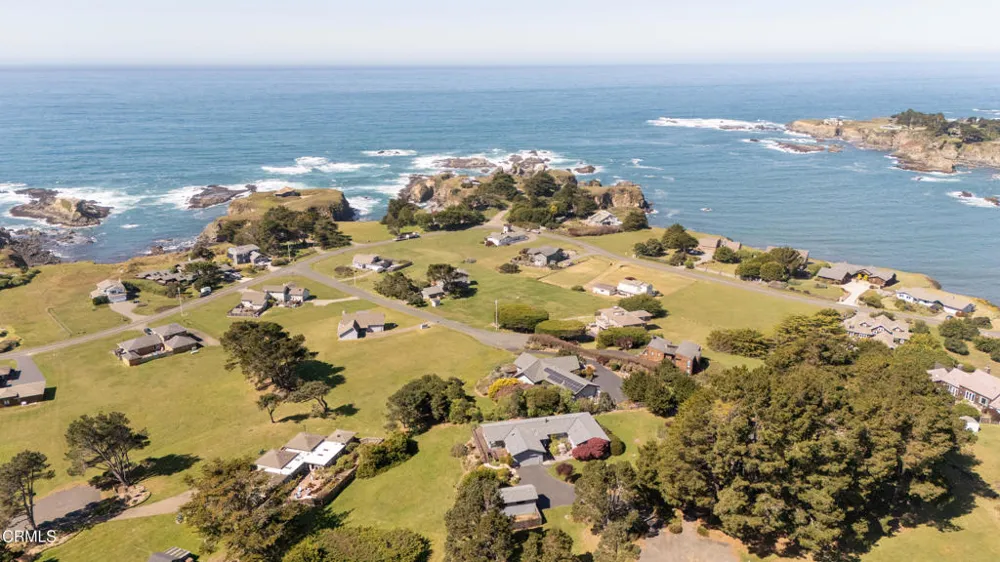 14350 Hanson Circle Mendocino, CA 95460