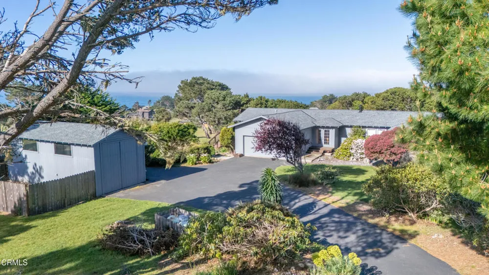 14350 Hanson Circle Mendocino, CA 95460