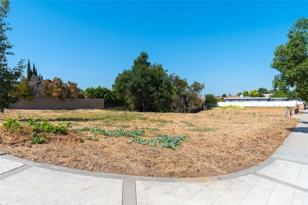 5001 Siesta Lane and Yorba Linda Blvd Yorba Linda, CA 92886