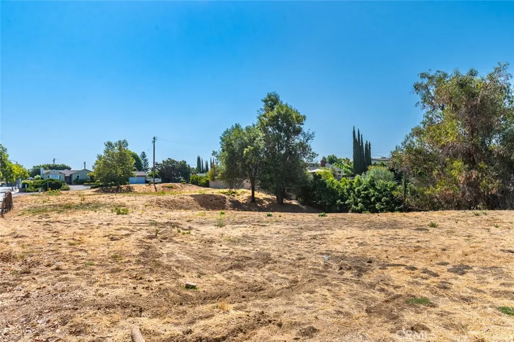5001 Siesta Lane and Yorba Linda Blvd Yorba Linda, CA 92886