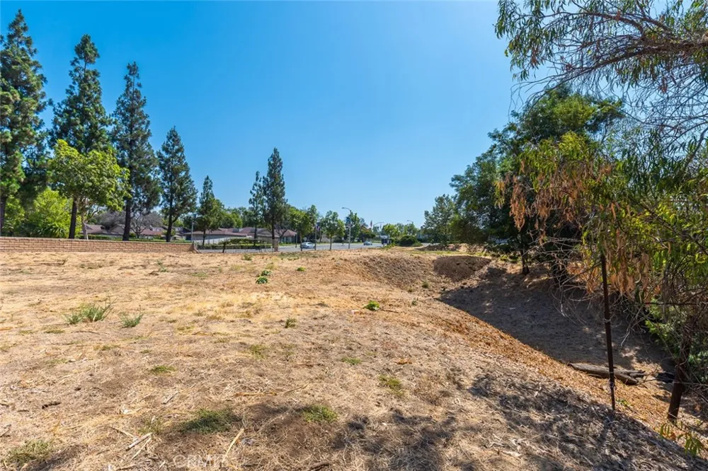 5001 Siesta Lane and Yorba Linda Blvd Yorba Linda, CA 92886