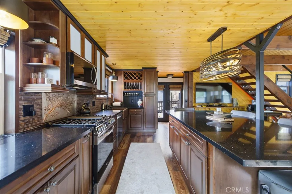170 Fir Terrace Cedar Glen, CA 92321