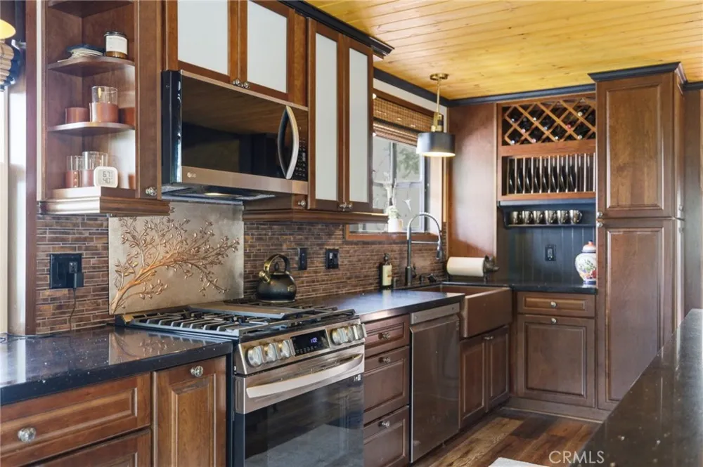 170 Fir Terrace Cedar Glen, CA 92321