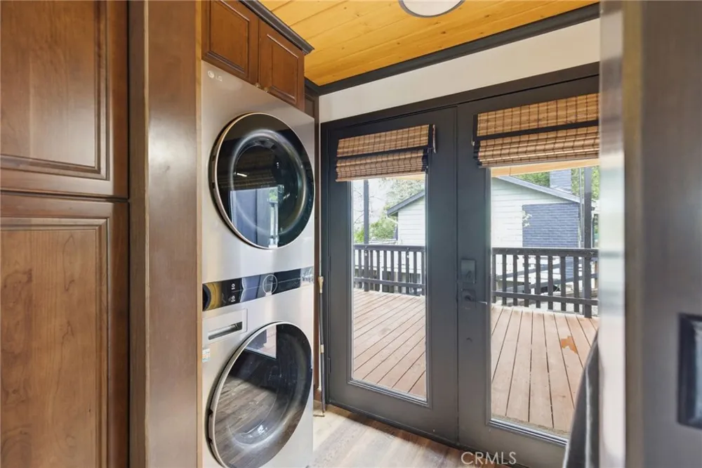 170 Fir Terrace Cedar Glen, CA 92321
