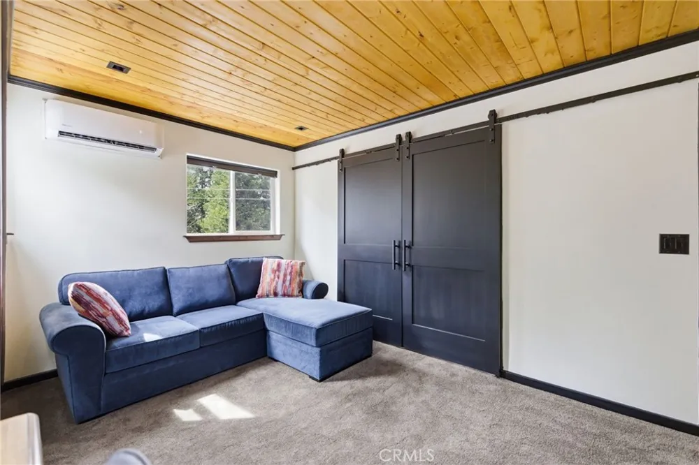 170 Fir Terrace Cedar Glen, CA 92321
