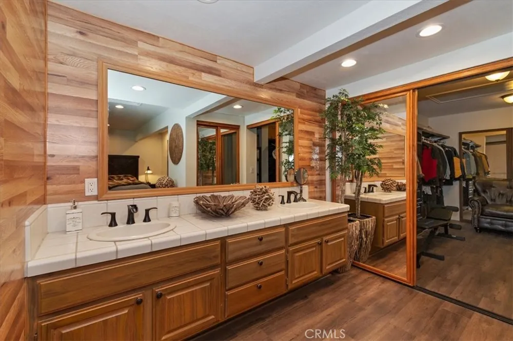 27456 White Fir Drive Lake Arrowhead, CA 92352