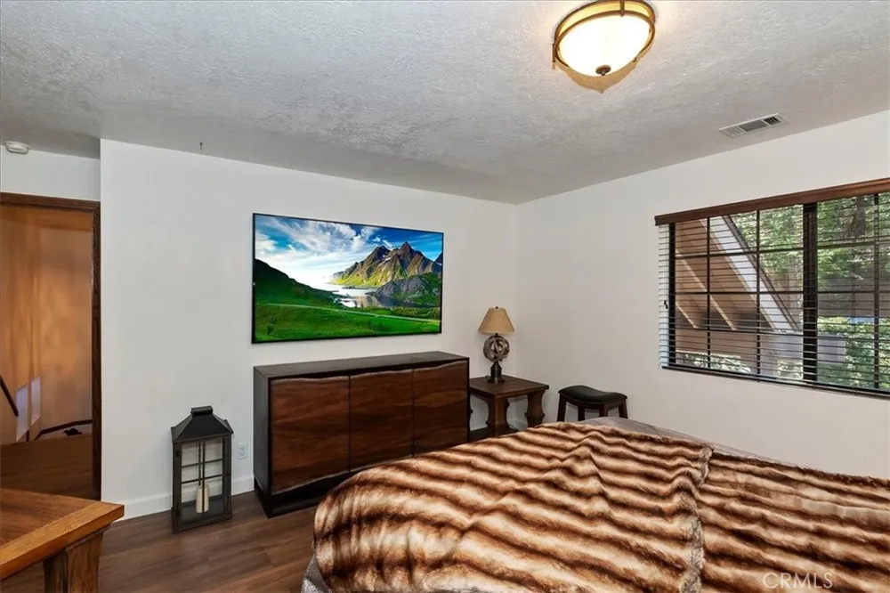 27456 White Fir Drive Lake Arrowhead, CA 92352