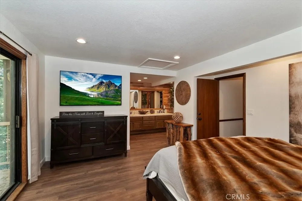 27456 White Fir Drive Lake Arrowhead, CA 92352