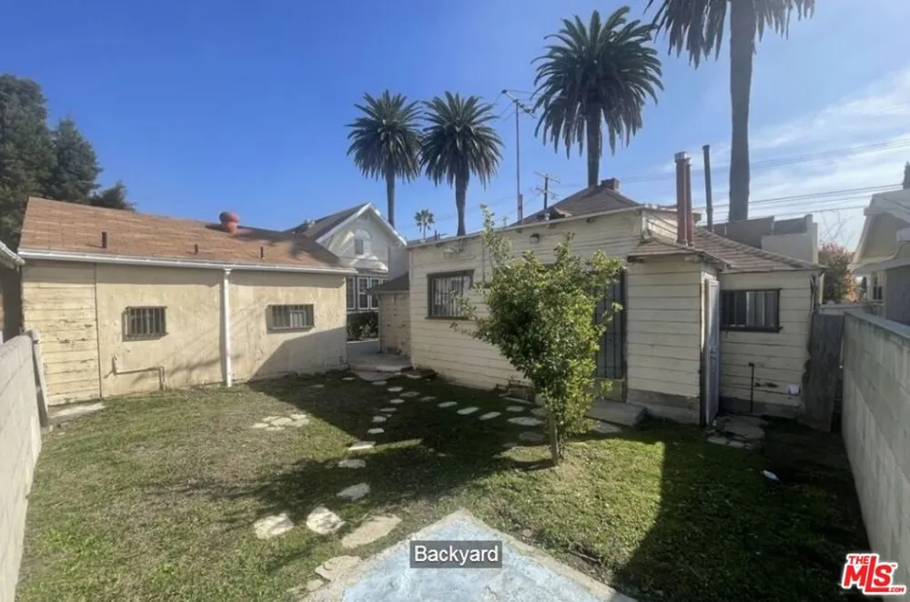 1185 Normandie Avenue Los Angeles, CA 90029
