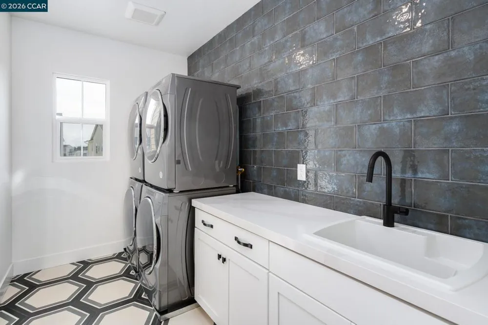 461 Halcyon Pl Bethel Island, CA 94511