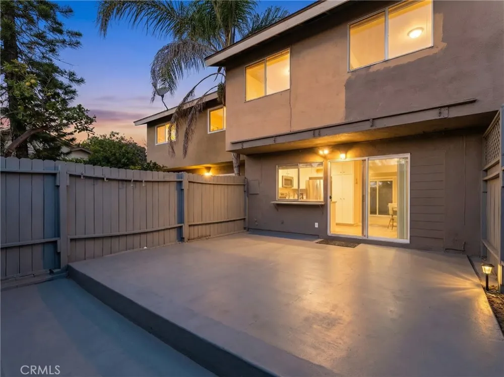 7085 Fulton Stanton, CA 90680