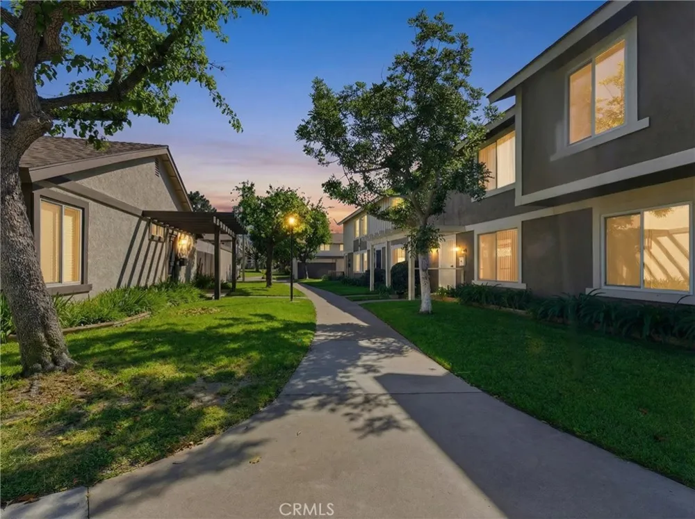 7085 Fulton Stanton, CA 90680