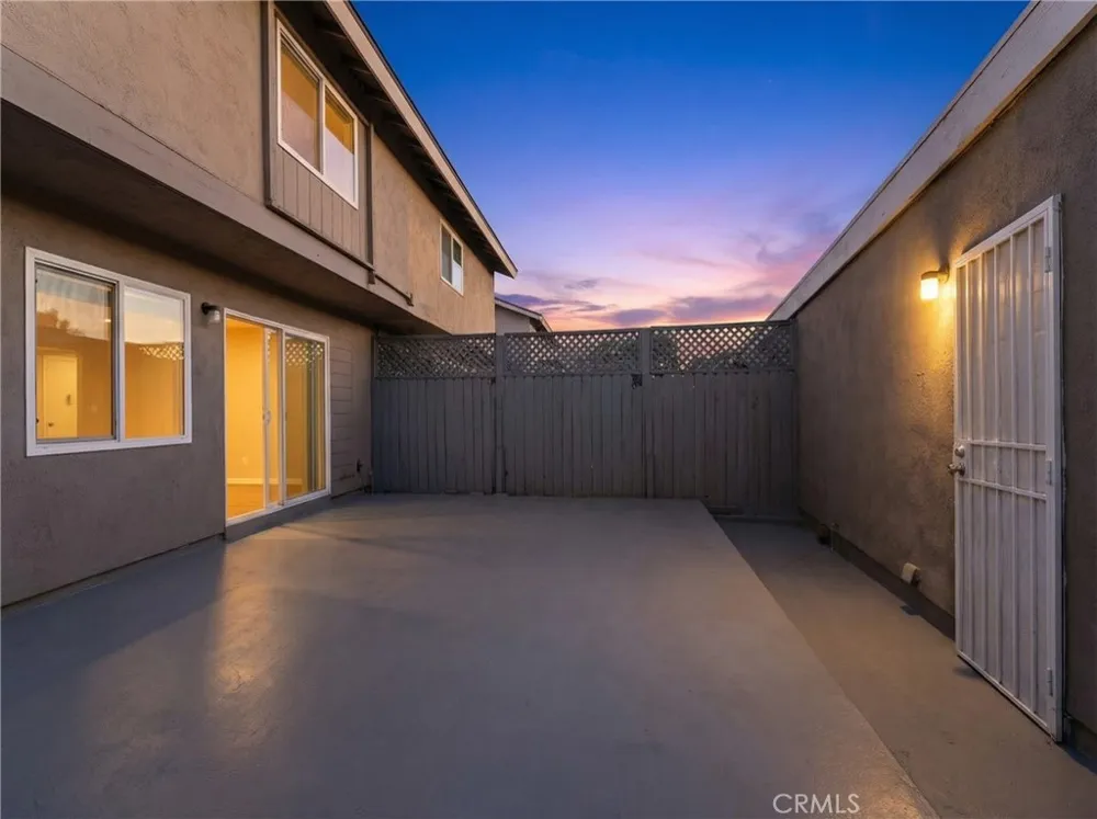 7085 Fulton Stanton, CA 90680