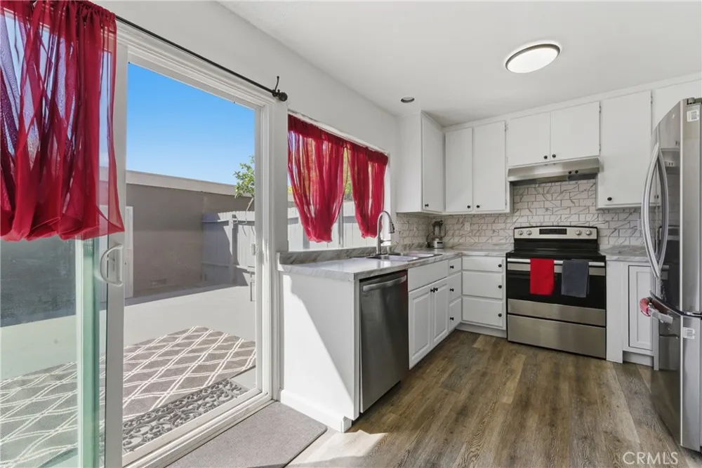 7085 Fulton Stanton, CA 90680