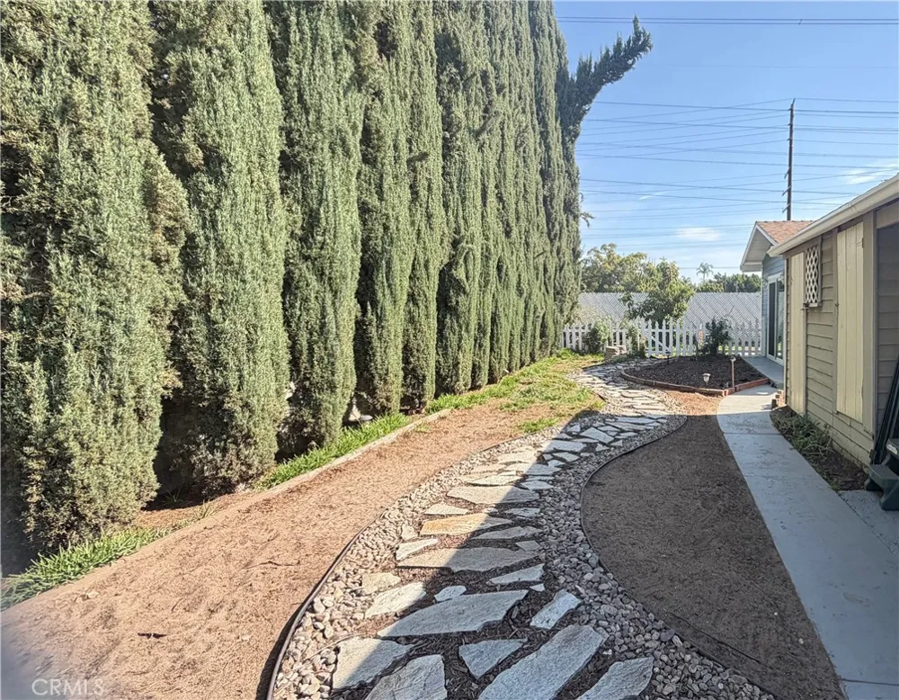 5922 Vista San Gabriel, CA 91775